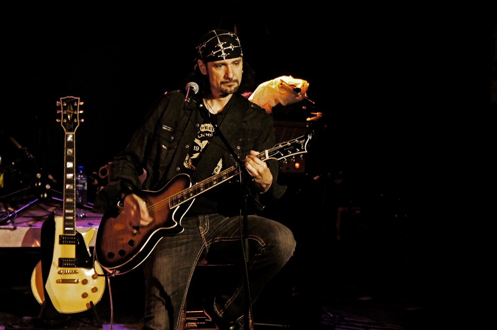 Bruce Kulick, Corabi Kulick Unplugged