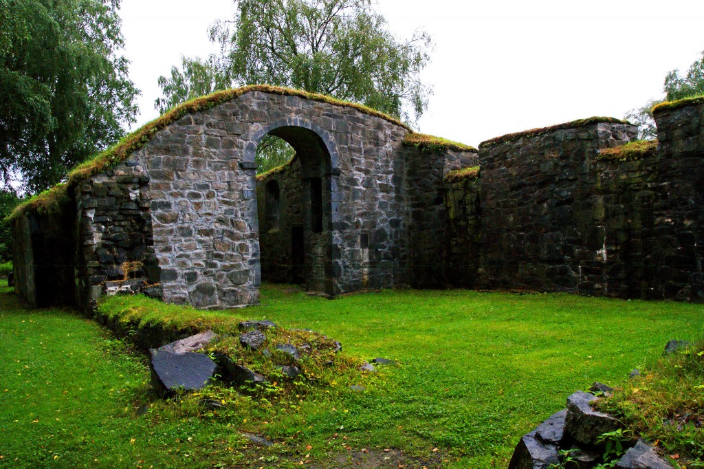 Olavskirken, Bamble, Vestfold approx 1150