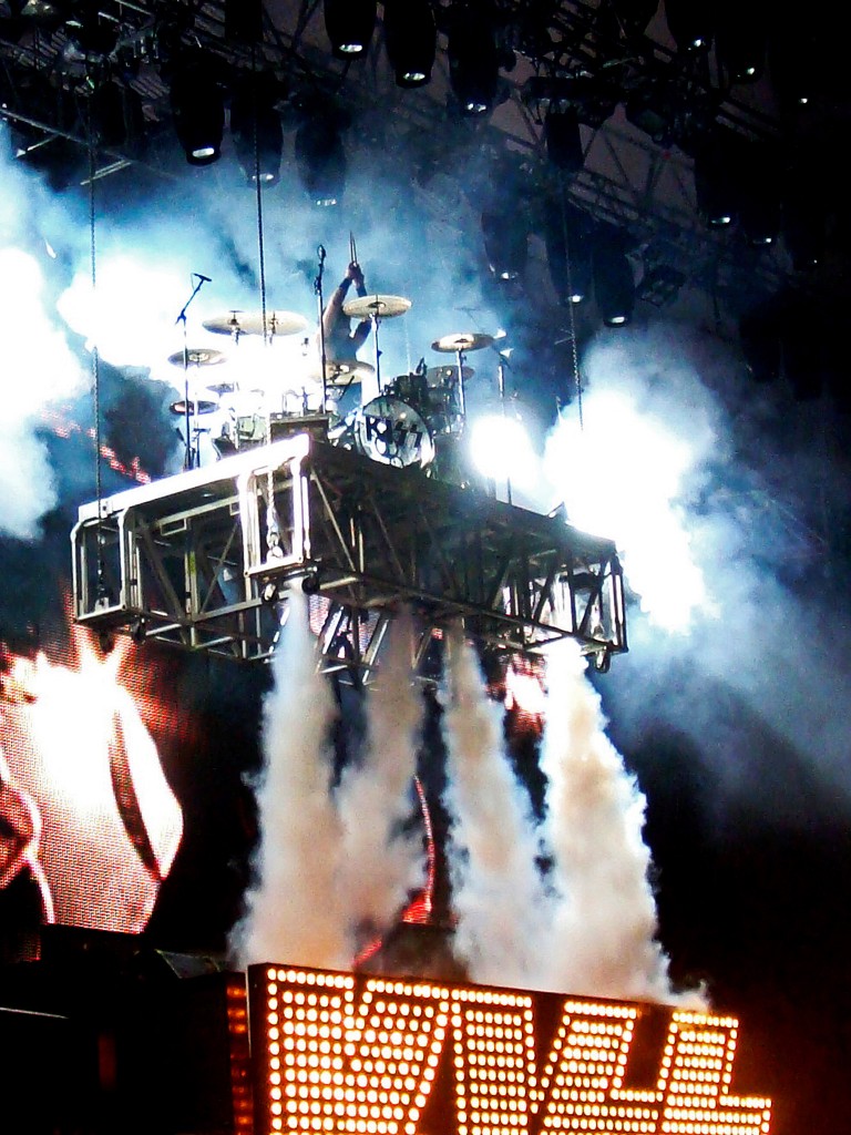 Eric Singer, KISS (Phone pic)