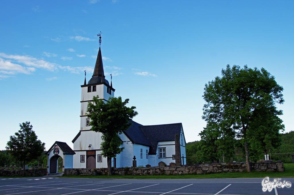 Holt Kirke 1100's